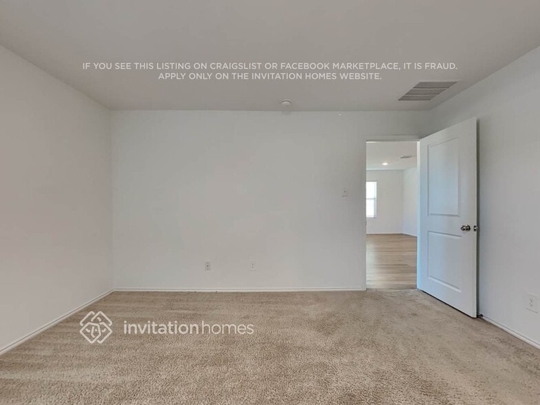 Building Photo - 464 Frio Pass Trl