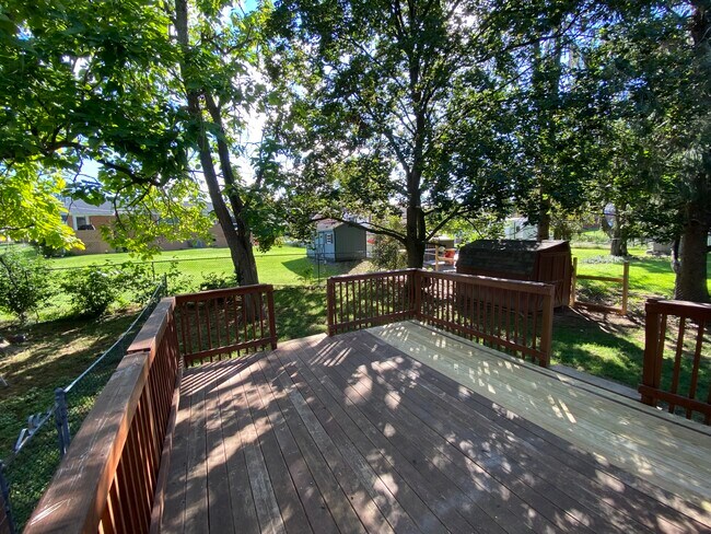 gorgeous back proch - 1518 Howell Rd
