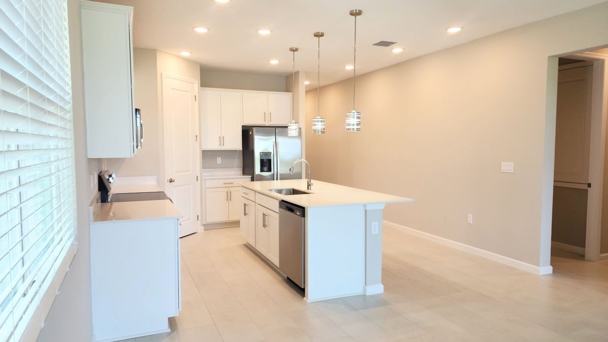 Building Photo - 917 Heirloom Dr