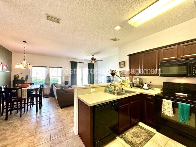 Building Photo - 1659 Biscayne Bay Cir