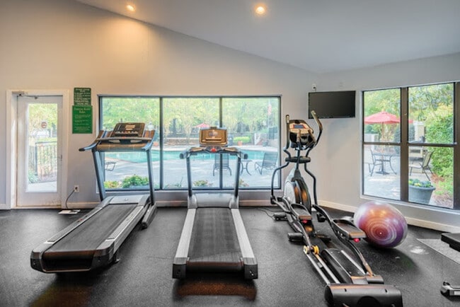 Building Photo - 831 Shadow Elm Dr