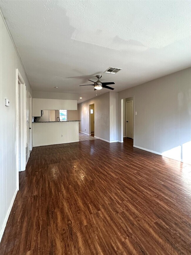 Building Photo - 3223 Brooktree Ln