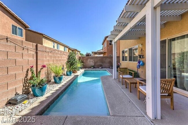 Building Photo - 10598 Cliff Lake St