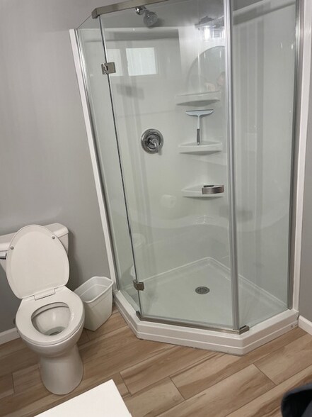 Building Photo - 100 Tara Ridge Ct