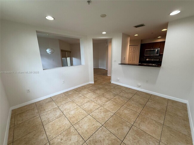 Building Photo - 10870 NW 88th Terrace
