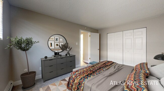 Building Photo - 7155 N Raleigh St