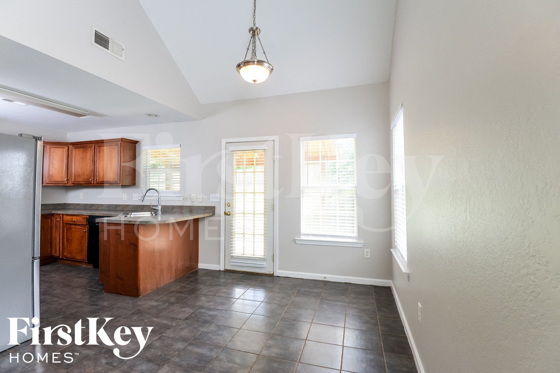 Building Photo - 640 Meriweather Dr