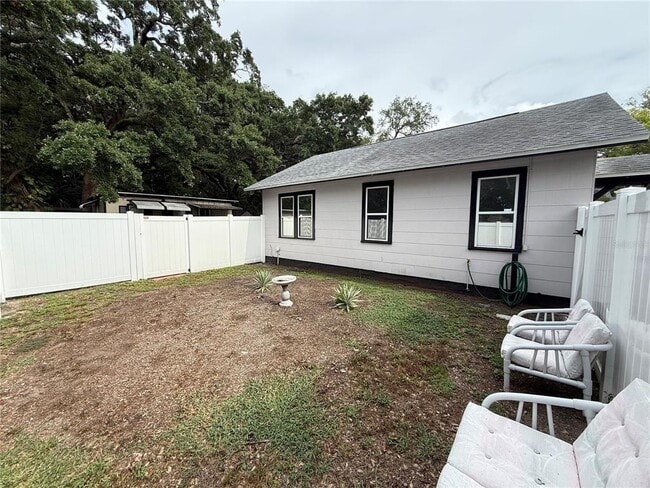 Building Photo - 1235 Bass Blvd