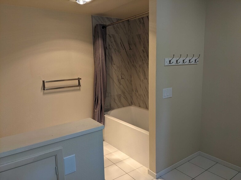 Building Photo - 163 Hurricane Ridge Dr