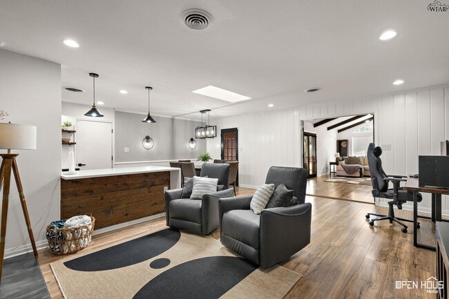 Building Photo - 4517 Wynnwood Dr