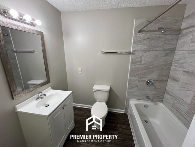 Building Photo - 5017 Penwood Cove