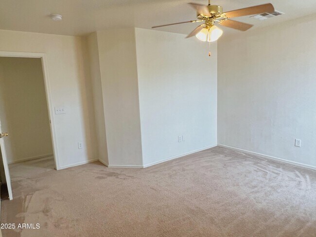 Building Photo - 3041 W Darien Way