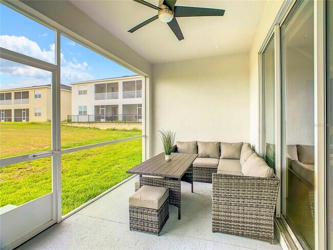 Building Photo - 9331 Sommerset Hills Dr
