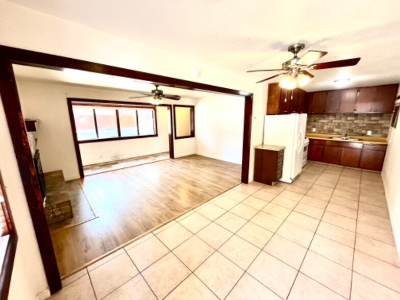 Primary Photo - 2975 Sacramento Ave