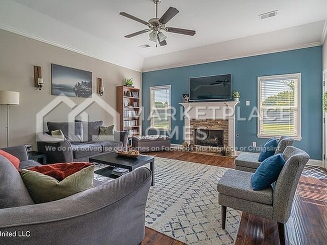 Building Photo - 8295 Blue Ridge Dr