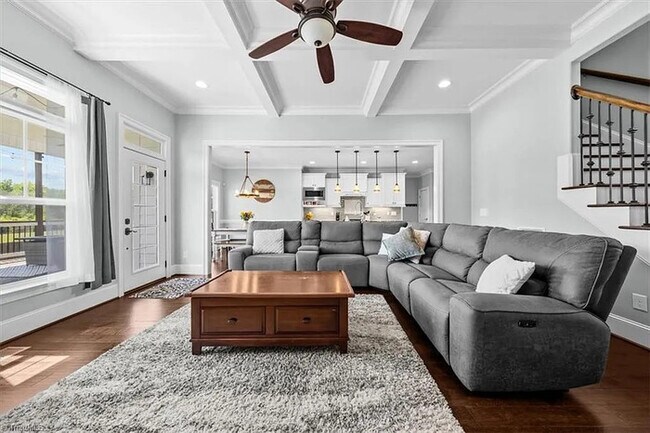 Building Photo - Lease OR Lease to Own