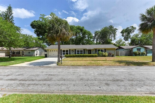 Building Photo - 781 Little Pine Dr