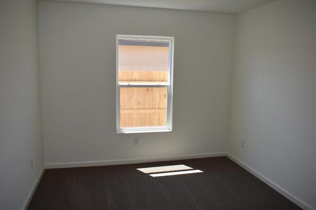 Building Photo - 1318 Eagle Ridge Court