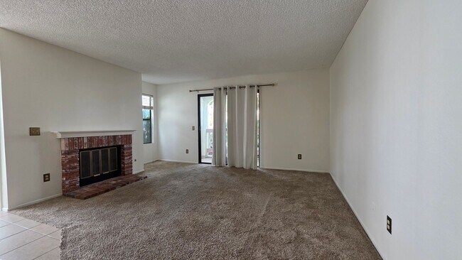 Building Photo - 9479 Fairgrove Ln