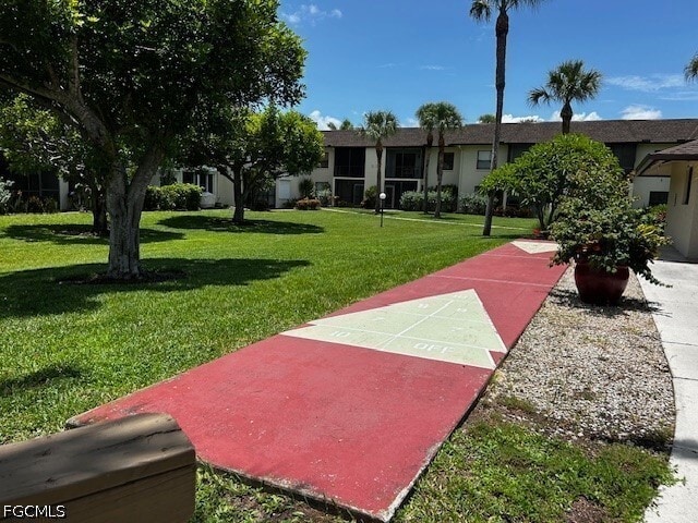 Building Photo - 9270 Lake Park Dr