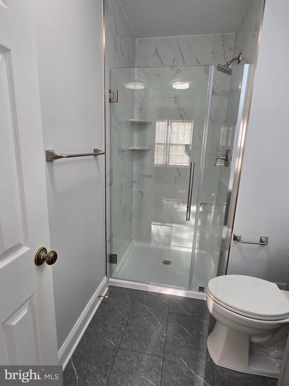 Building Photo - 18 Edinboro Cir