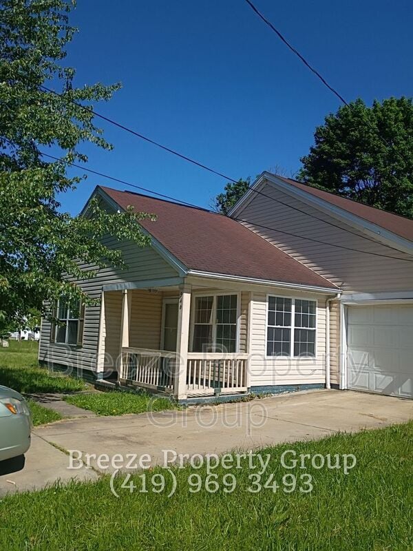 Building Photo - 546 Breaden St