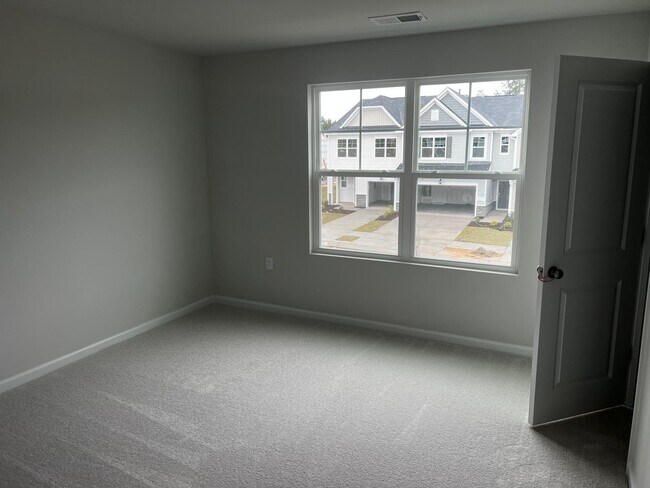 Building Photo - 4941 Arkose Dr