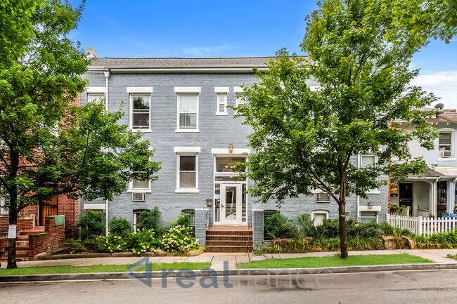 Building Photo - 1020 Fairmont St NW