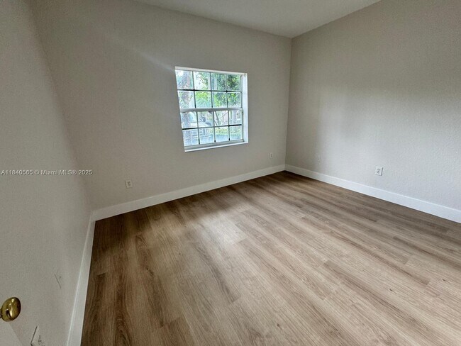 Building Photo - 5630 NW 114th Path