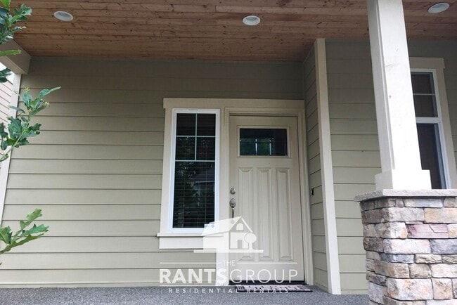 Building Photo - Spacious 4-Bedroom Craftsman Home in Lacey!