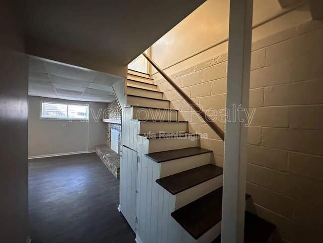 Building Photo - 3265 Hanna Dr