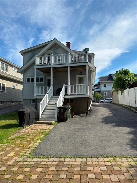 Building Photo - 8 Linden St