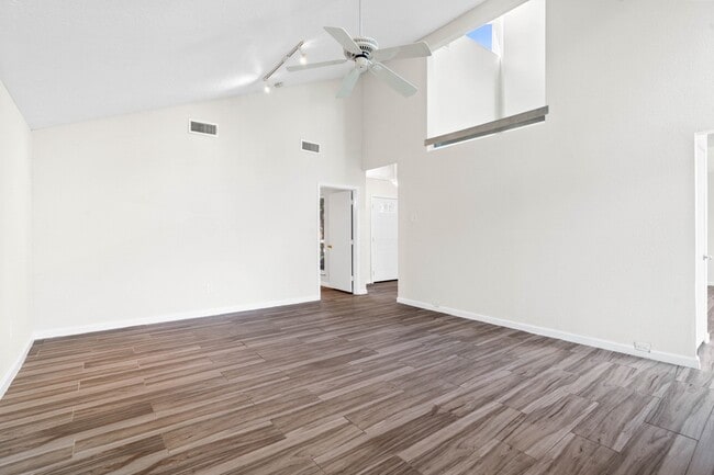 Building Photo - 4510 Hidden Springs Dr