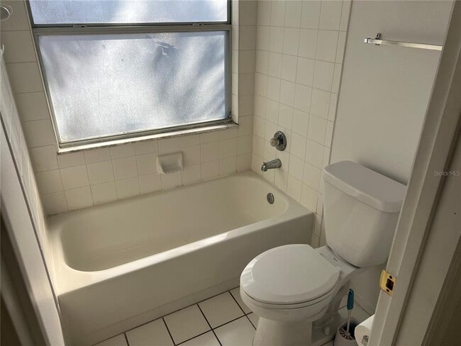 Building Photo - 2400 Feather Sound Dr