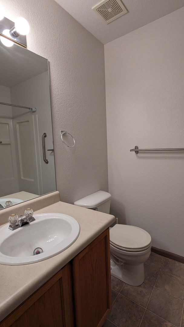 Building Photo - 2 BEDROOM / 1.75 BATH RANCH HOME IN RIDGEVIEW AT STETSON HILLS!