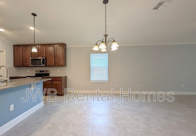 Building Photo - 13797 Holsinger Blvd