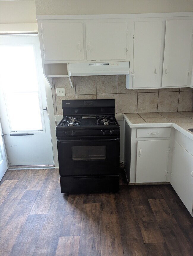 Building Photo - 6077 Cypress St