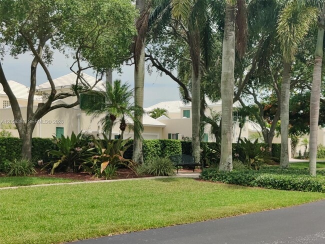 Building Photo - 17276 Bermuda Village Dr