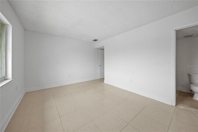 Building Photo - 4709 S Texas Ave