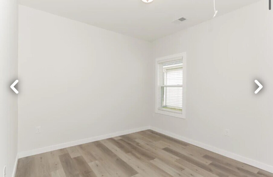 Building Photo - 2215 Carmine St