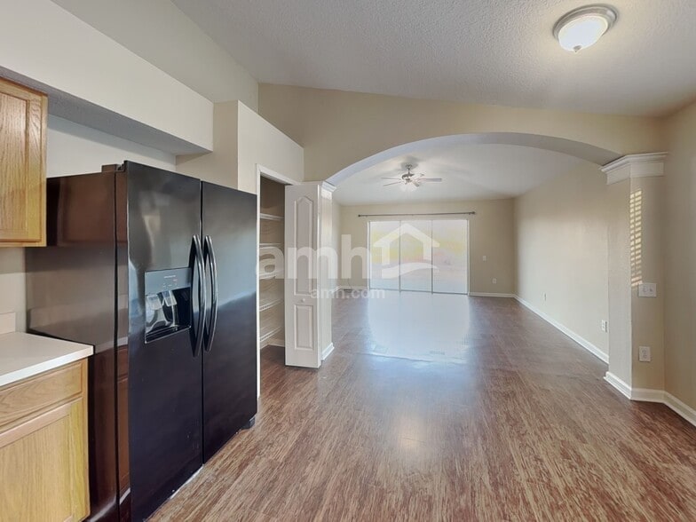 Building Photo - 13136 Early Run Ln