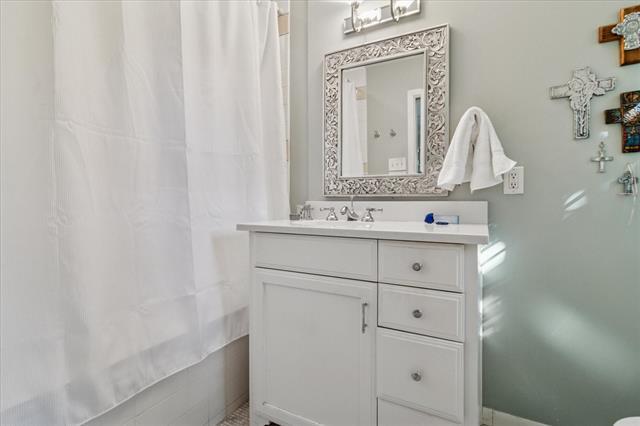 Building Photo - 3982 Highgrove Dr