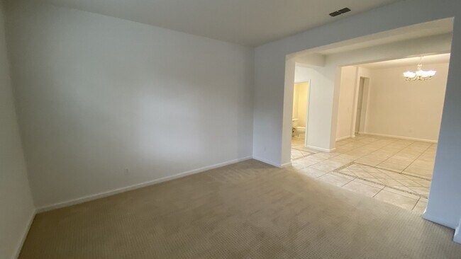 Building Photo - Mountain House Home Spacious 4 Bedroom, 3.5 Bath Home with Bonus Loft