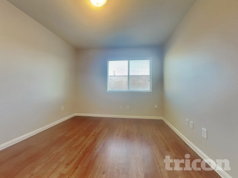 Building Photo - 21426 Jamals Way