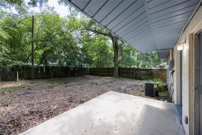 Building Photo - 1239 NW 33rd Pl