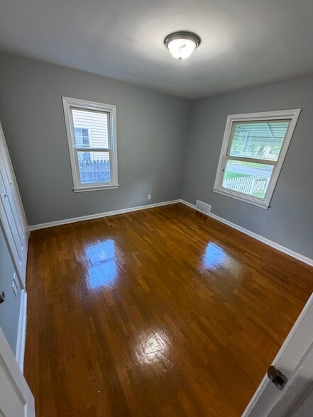 Building Photo - 1521 Berrywood Ln