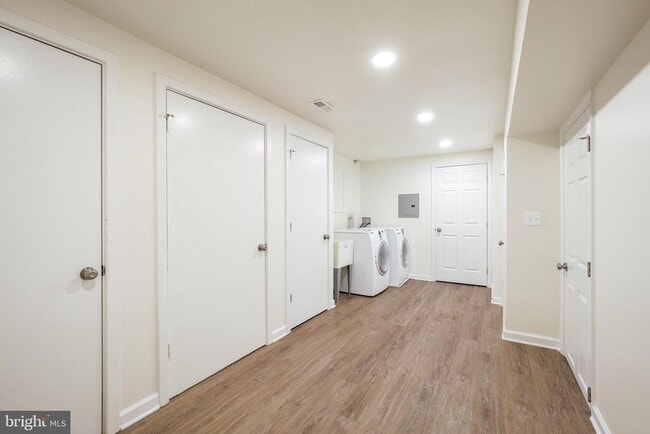 Building Photo - 9209 Antelope Pl