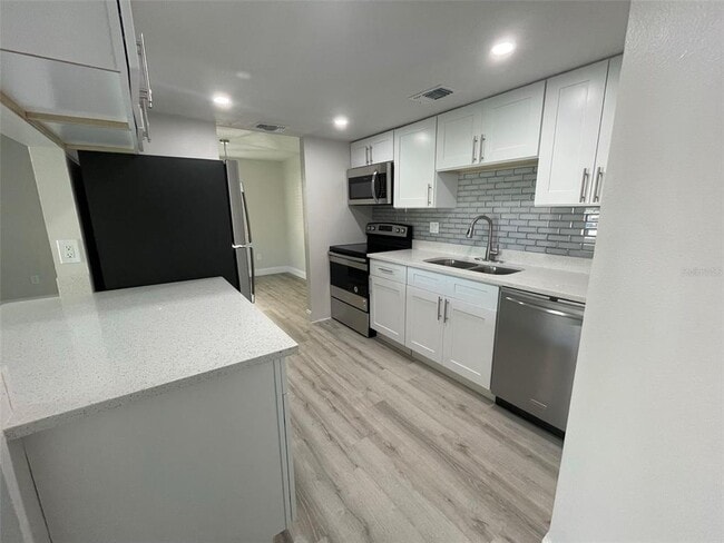 Building Photo - 139 Hunter Lake Dr