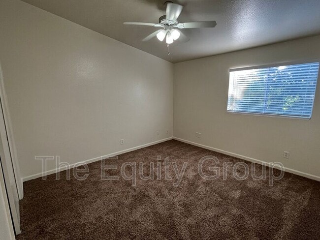 Building Photo - 3926 W Meadow Ave