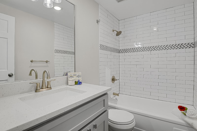 Building Photo - 8278 E Long Pl